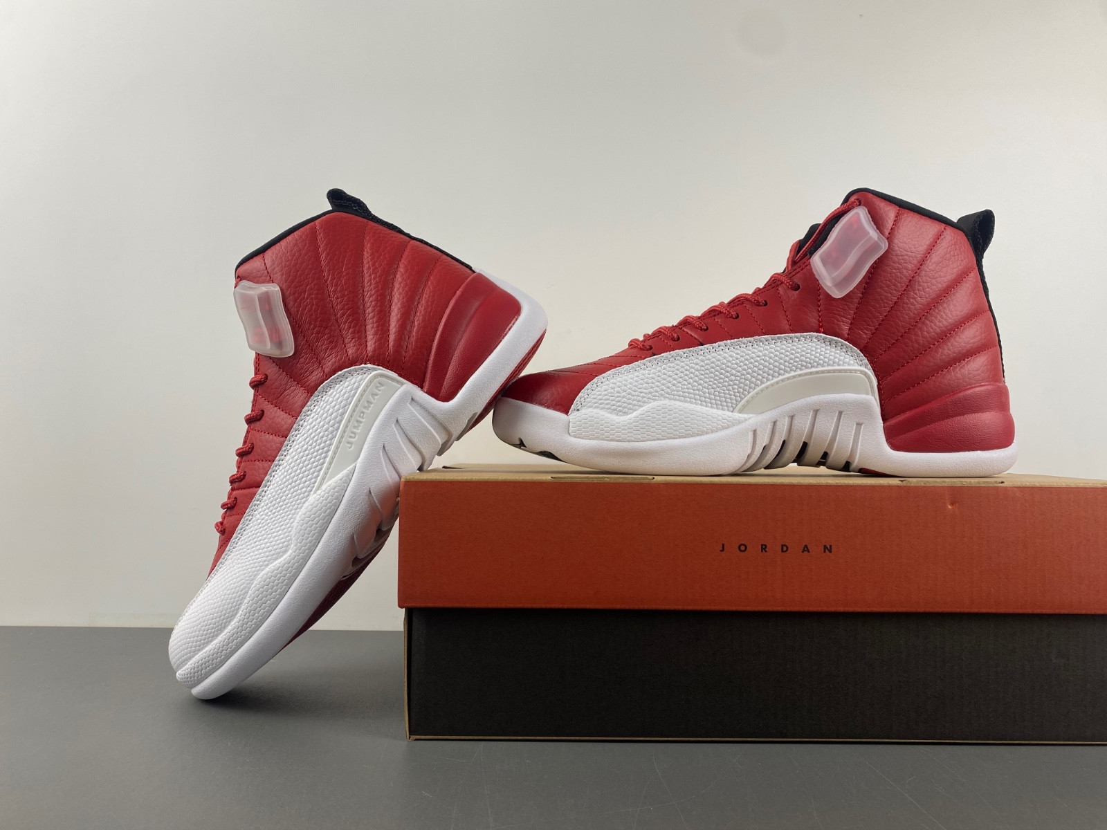 Air Jordan 12 Retro