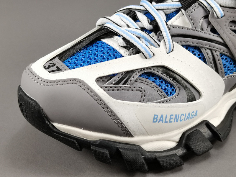 Ba*len*cia*ga track trainer