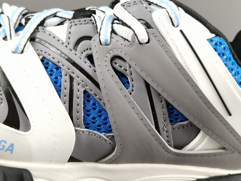 Ba*len*cia*ga track trainer
