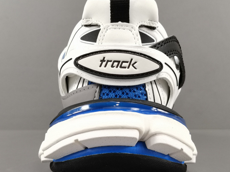 Ba*len*cia*ga track trainer