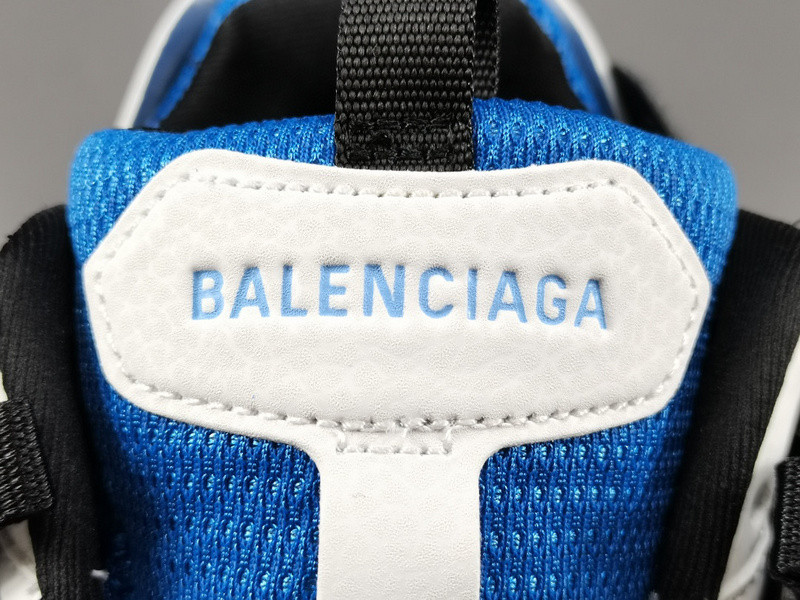 Ba*len*cia*ga track trainer