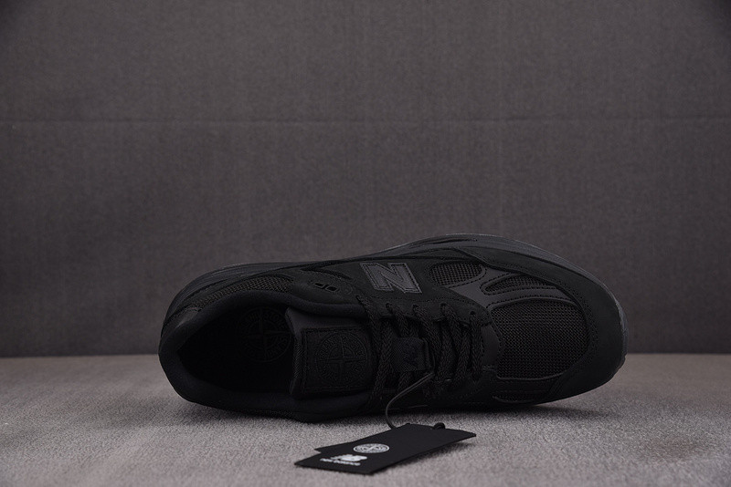 New Balance x Stone Island 991v2