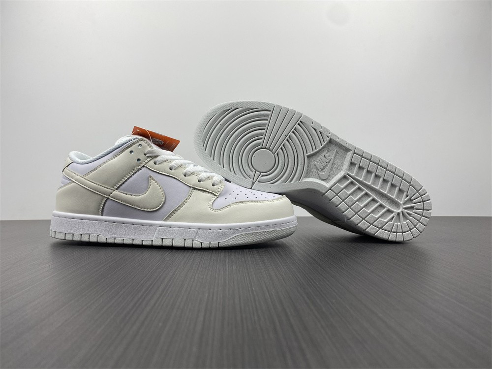 WMNS DUNK LOW