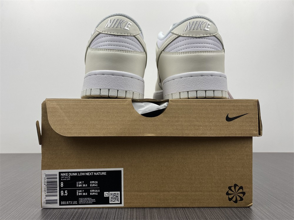 WMNS DUNK LOW