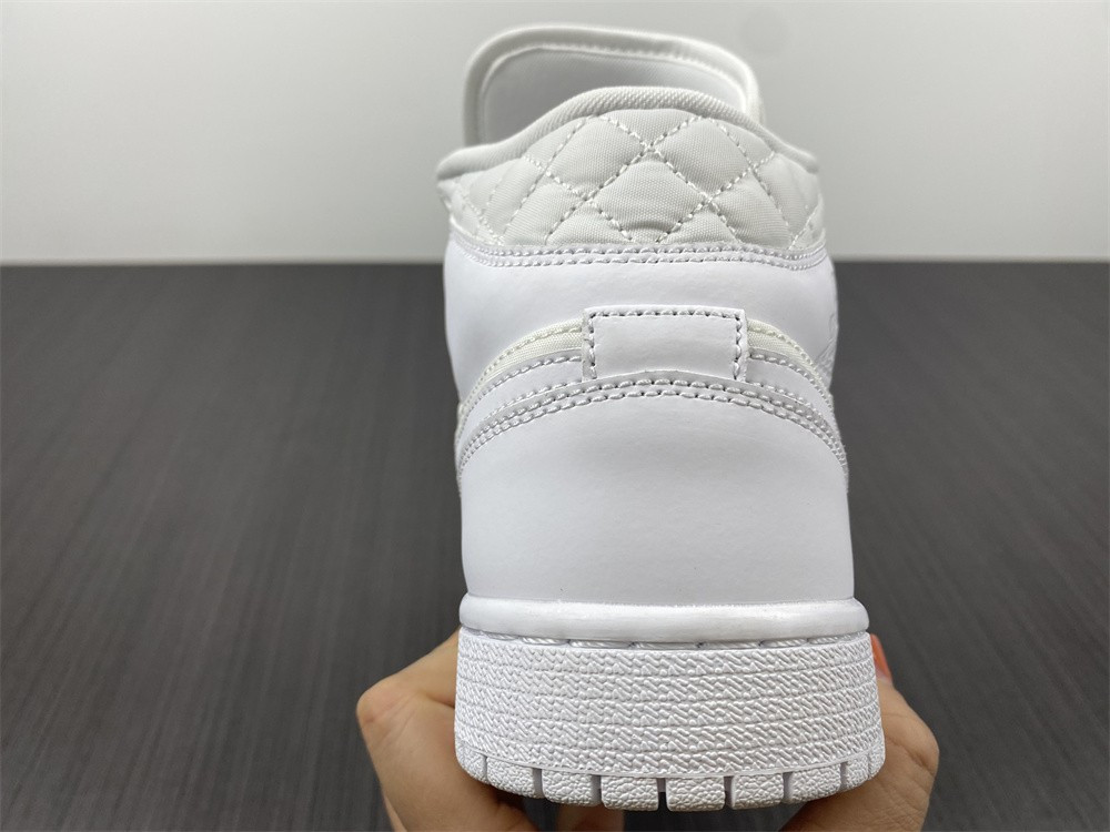 AIR JORDAN 1 MID SE