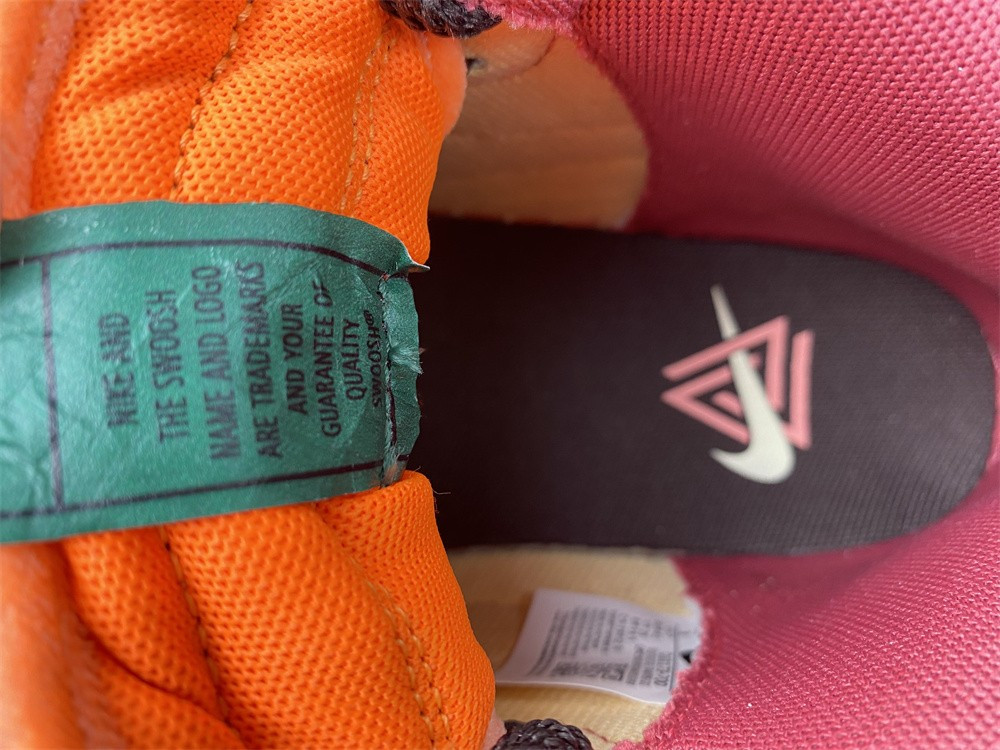 Social Status x Dunk Mid