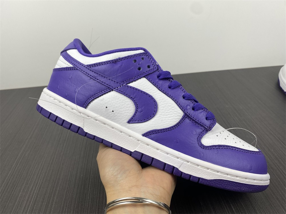 Nike DUNK LOW