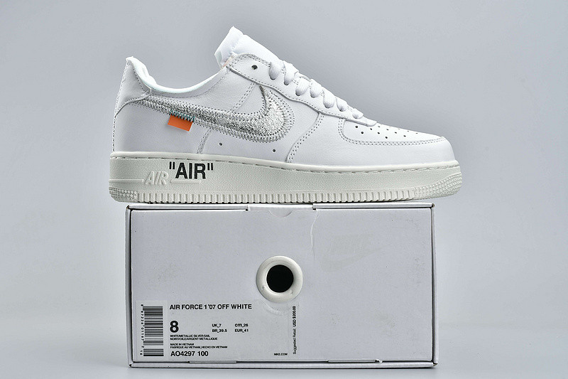 NIKE AIR FORCE 1
