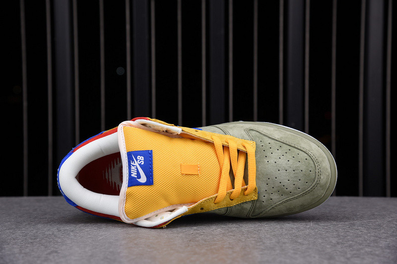 Nike SB Dunk Low Premium