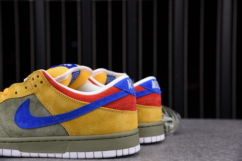 Nike SB Dunk Low Premium