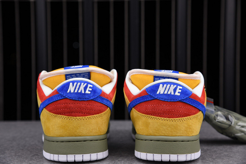 Nike SB Dunk Low Premium