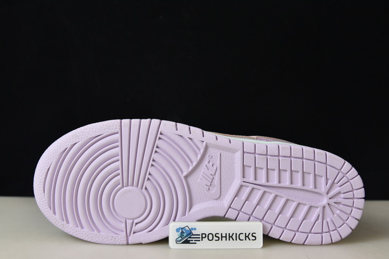 Nike WMNS DUNK LOW