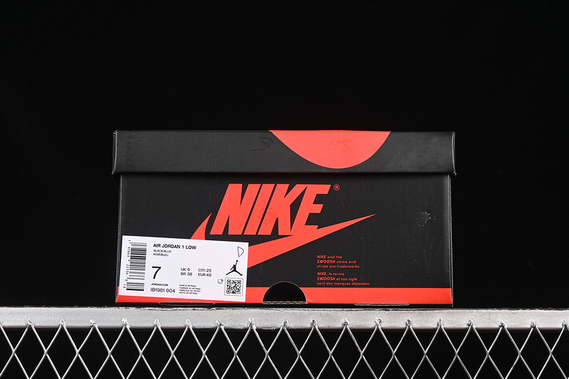 Air Jordan 1 Low