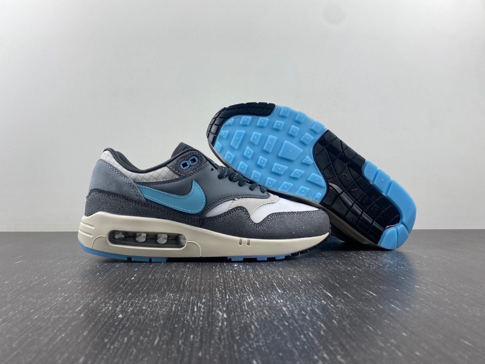 Nike Air Max 1