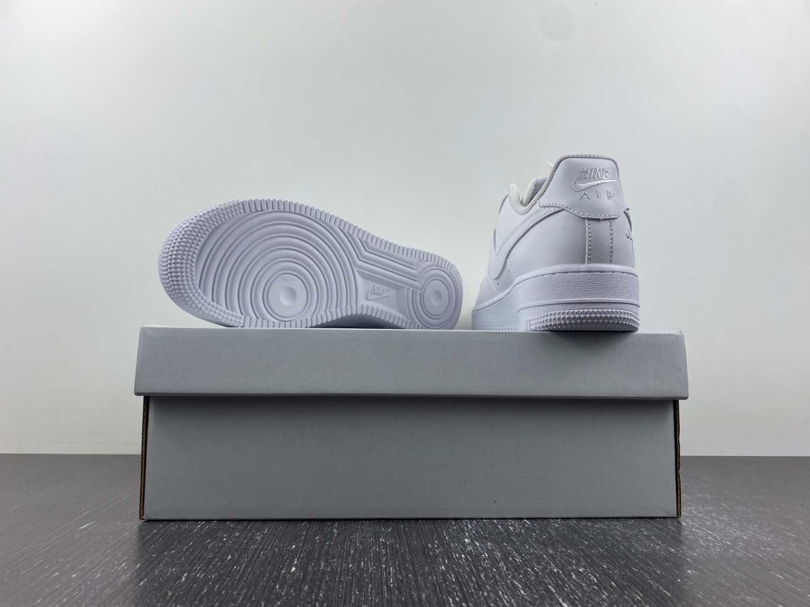 Nike Air Force 1 Low