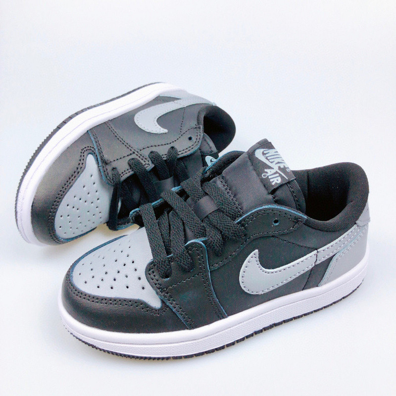 AIR JORDAN 1 KIDS SHOES