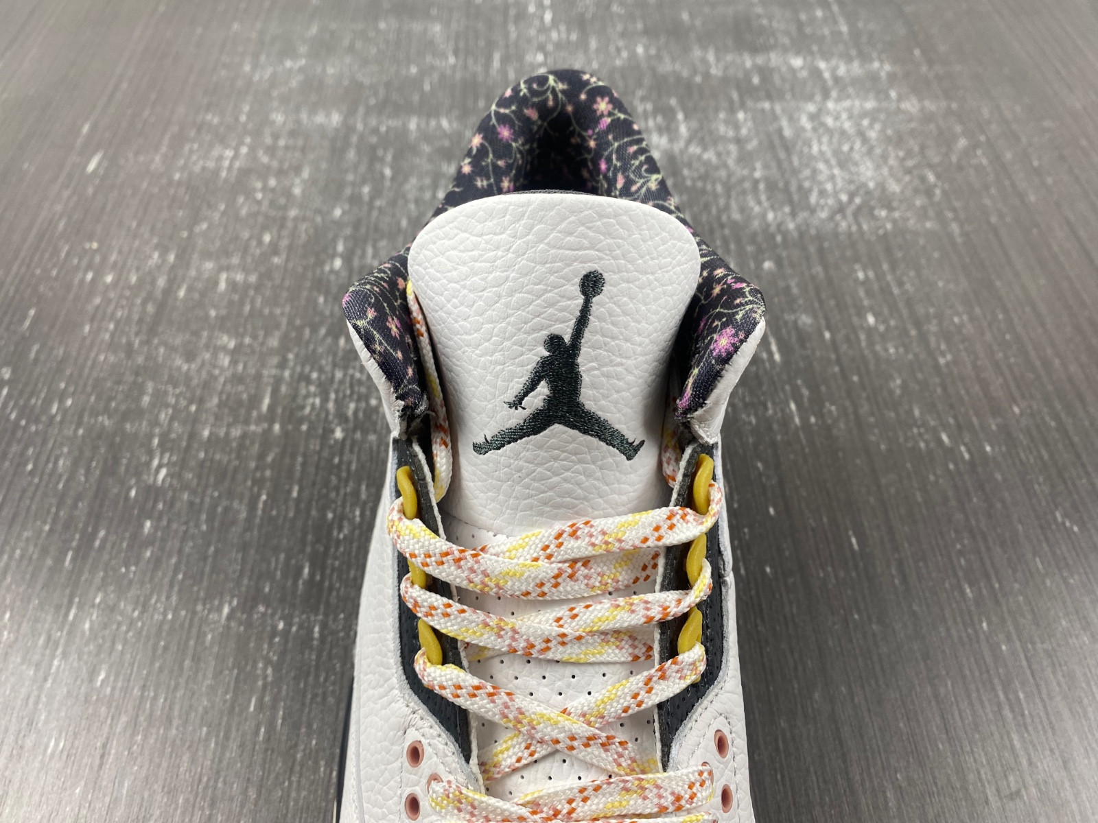 Air Jordan 3 Retro