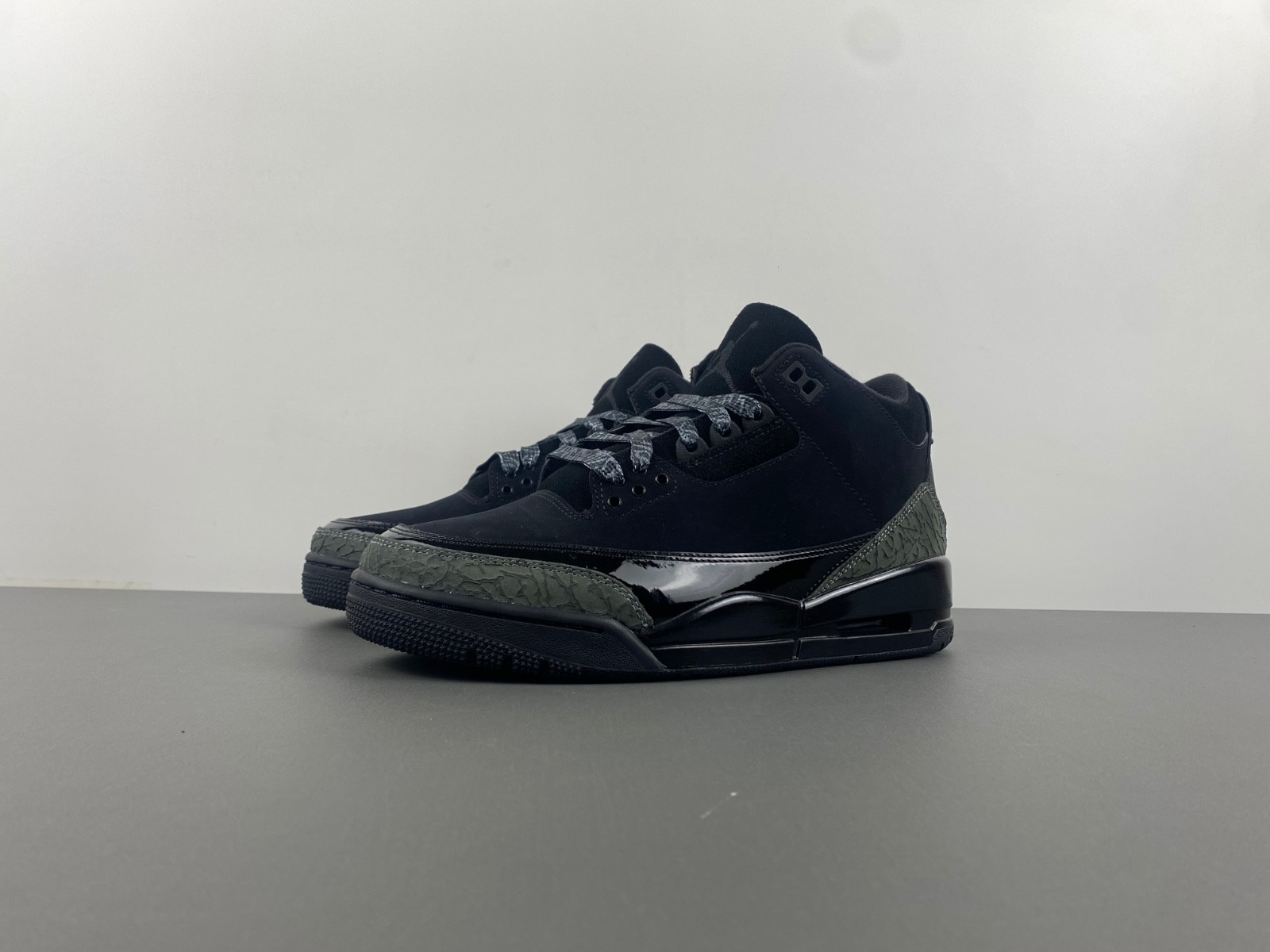 Air Jordan 3 Retro