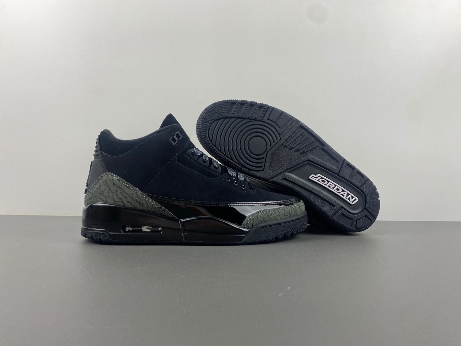Air Jordan 3 Retro