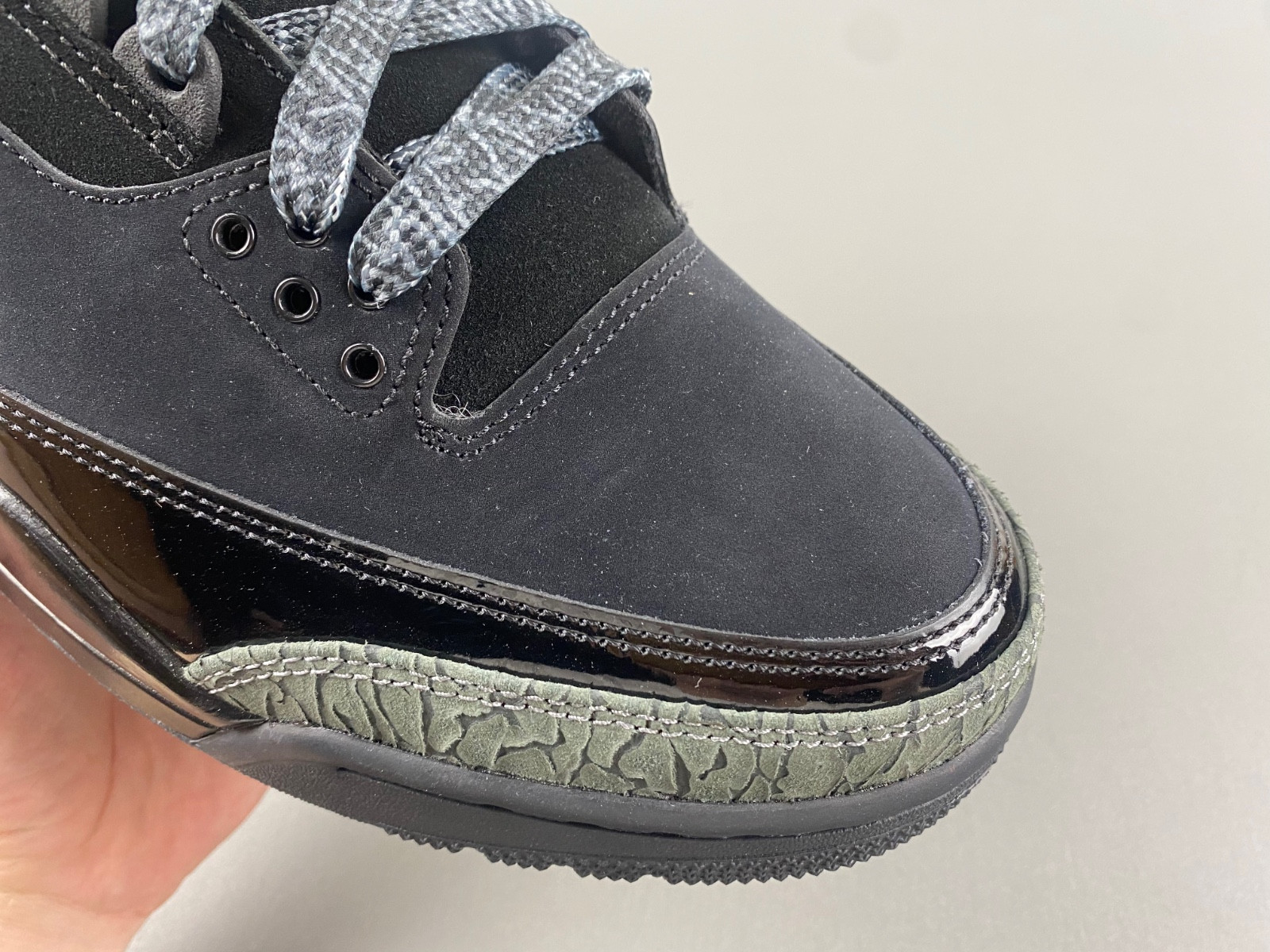 Air Jordan 3 Retro